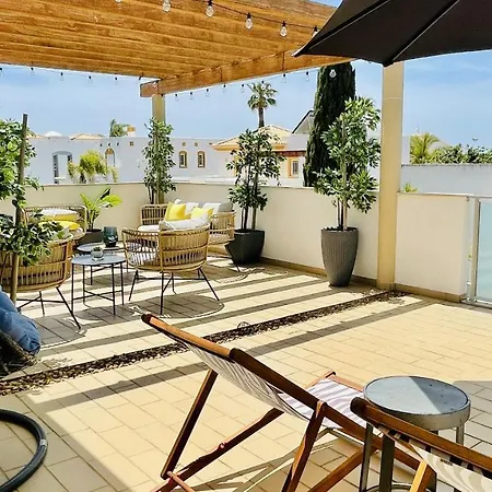 By Check-in Portugal