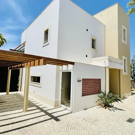 By Check-in Portugal Villa