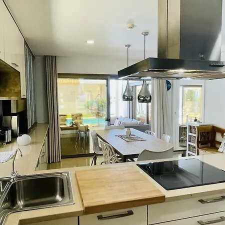 By Check-in Portugal