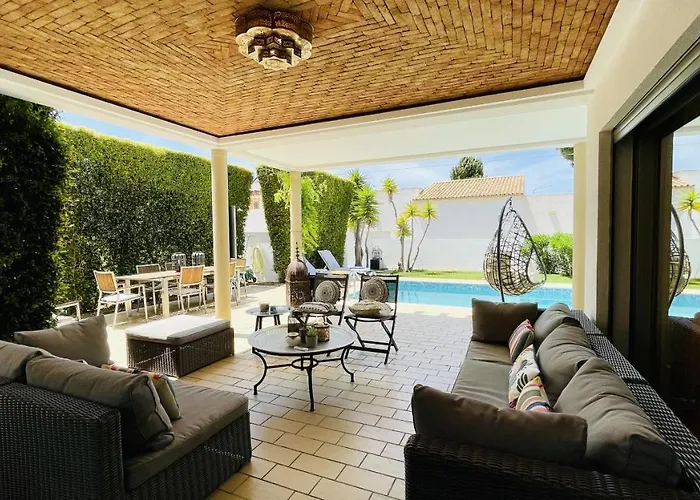 Villa Praia - Private Pool - 10 Guests - Albufeira