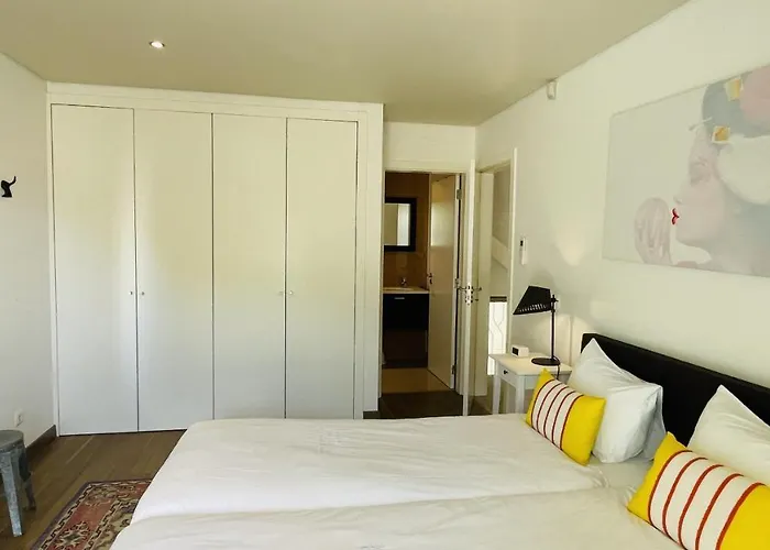 By Check-in Portugal