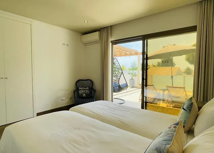 By Check-in Portugal *